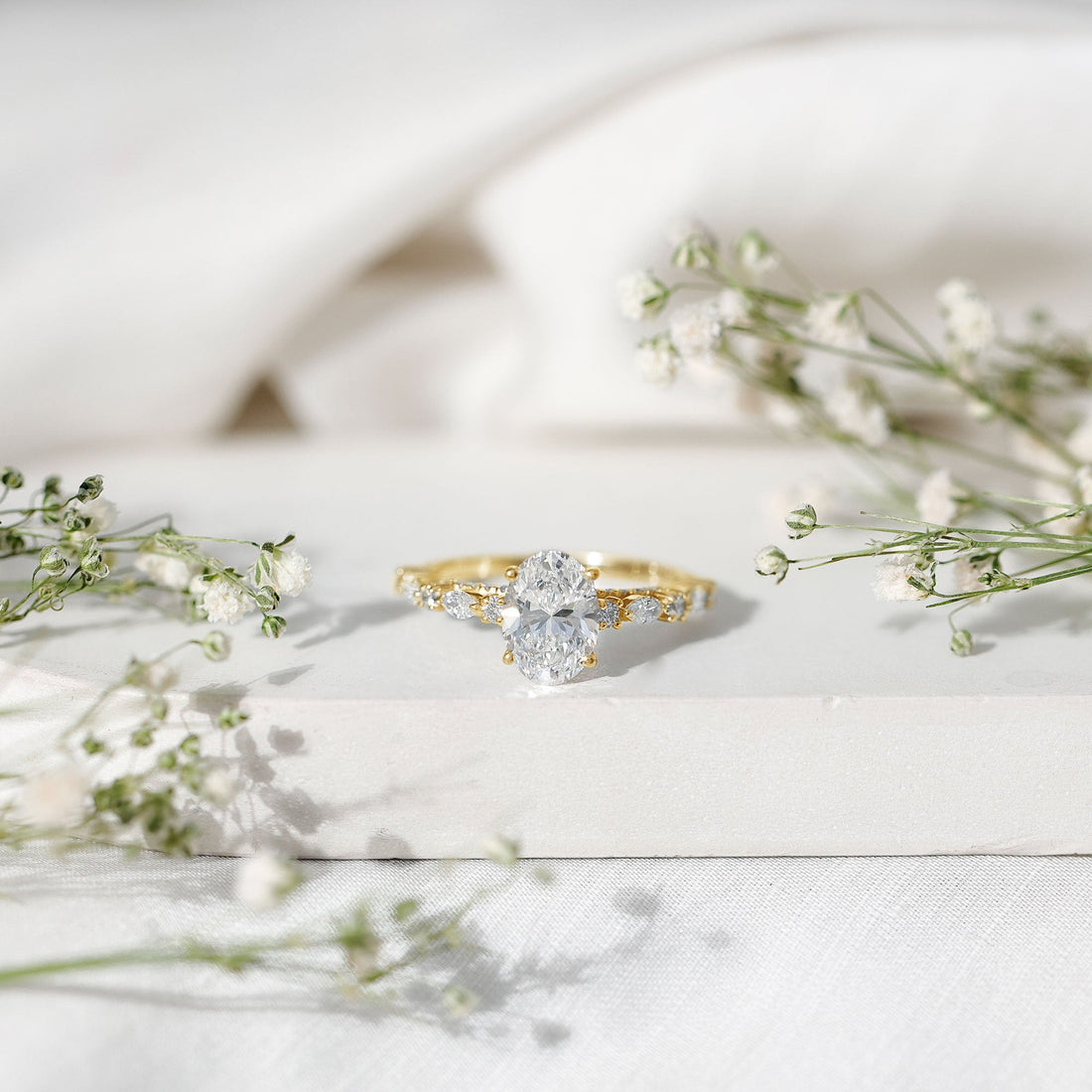 2 Carat Oval Lab Grown Diamond Engagement Ring with IGI Certificate